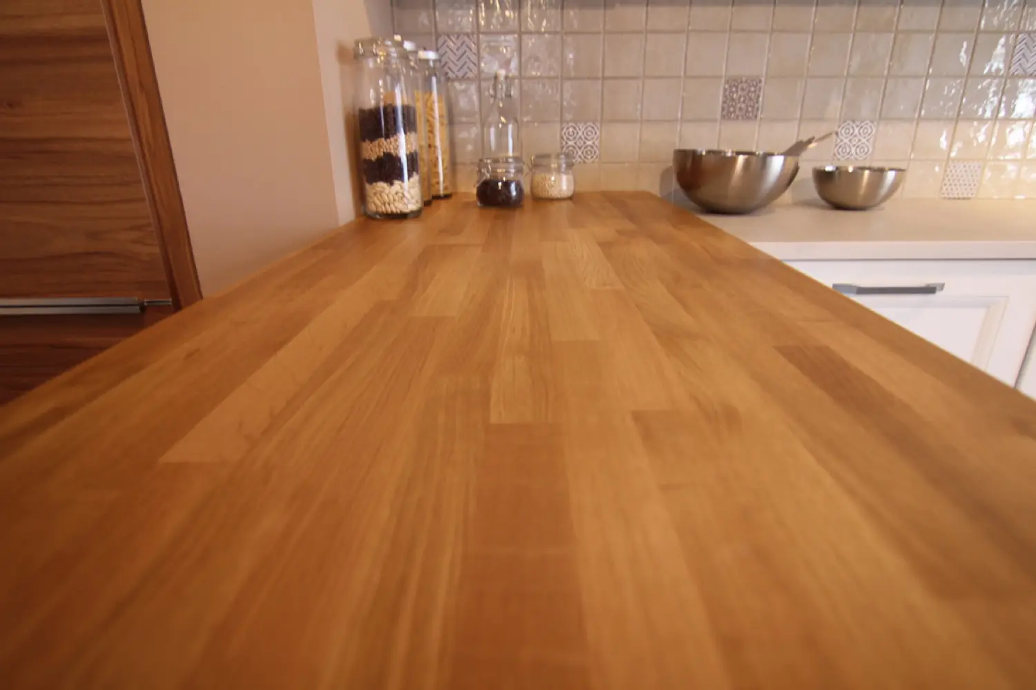 Dřevěná kuchyňská pracovní deska
